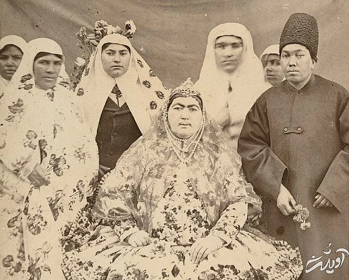 عکس قدیمی دوره قاجار ژست عکس